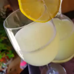 Домашна лимонада при повишена киселинност