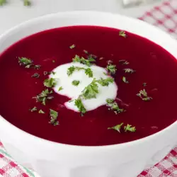 Супа с червено цвекло