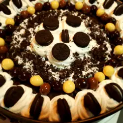 Бисквитена торта в кръгла форма