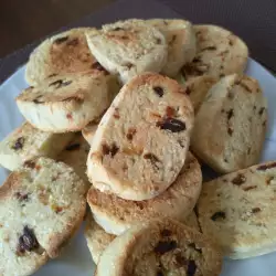 Бисквити с фурми и кокос