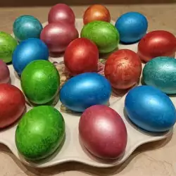 Боядисани мраморни яйца