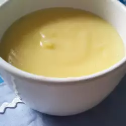 Домашен яйчен крем за торта