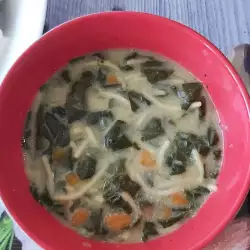 Лесна спаначена супа