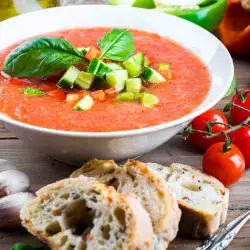 Супа от домати с тиквички