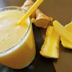 Чудотворна напитка от джинджифил, мед и лимон