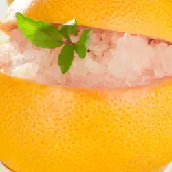Лед от грейпфрут и шампанско