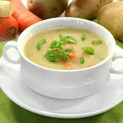 Зимна супа с праз и картофи