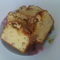Кекс със сирене, шунка и бял сусам