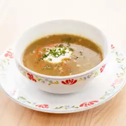 Супа с агнешко и спанак