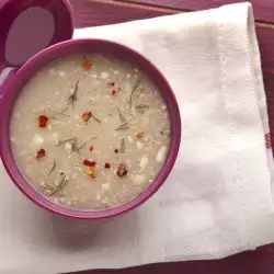Супа с праз и овесени ядки