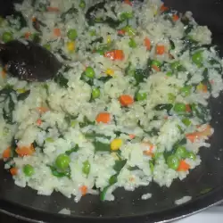 Пролетен ориз със спанак и сметана на тиган