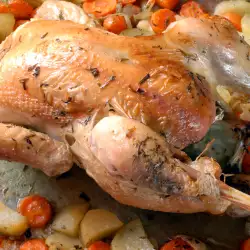 Пълнена кокошка със зеленчуци
