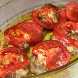 Пикантни кюфтенца с домати