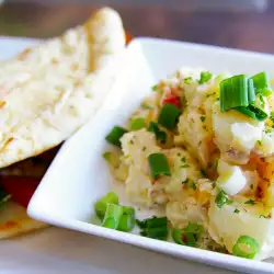 Картофена салата с люти чушлета