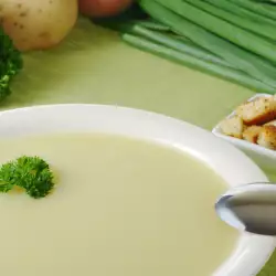 Крем супа от праз с чесън
