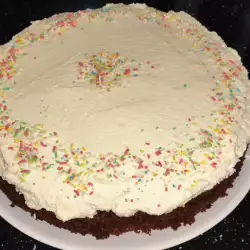 Сочна шоколадова торта с бяла глазура