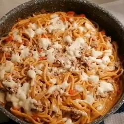 Спагети в сос с риба тон