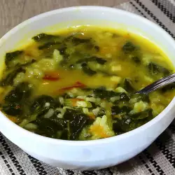 Застроена супа с ориз и спанак