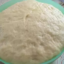 Тесто за козунак с газирана вода