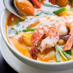 Тайландска супа с морски дарове