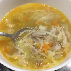 Заешка супа със зеле
