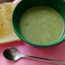 Шарена зеленчукова супа за бебе