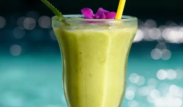 Напитка с авокадо и сироп от агаве