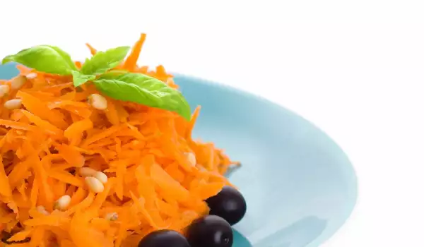 Желирана салата с морков