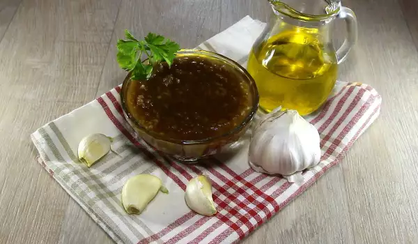 Гръцки чеснов сос - Скордаля