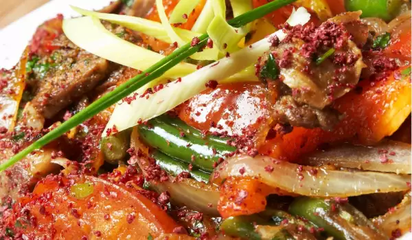 Месо със зеленчуци и круши