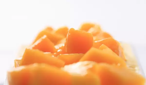 Манго със сос от грейпфрут