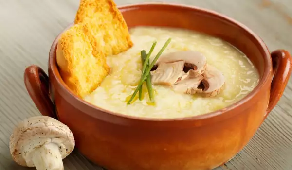Гъбена супа с царевица