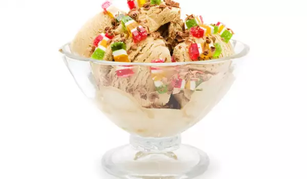 Желиран десерт със сладолед