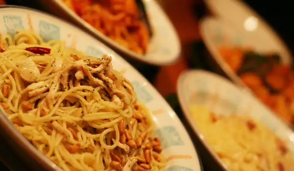 Спагети Карбонара със свински гърди