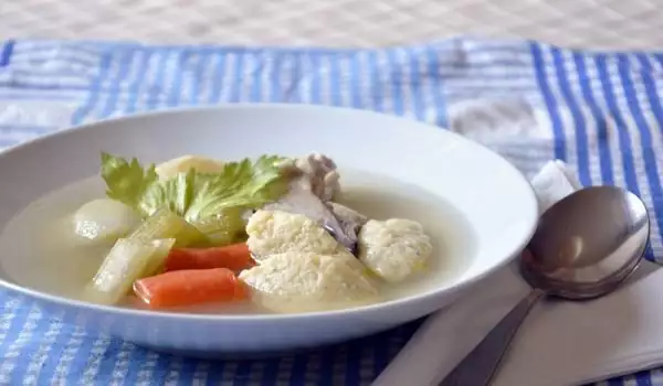 Виенска пилешка супа с крокети