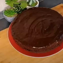 Обикновена шоколадова торта с крем