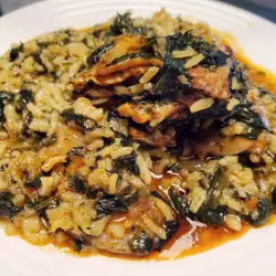 Агнешко с ориз, лапад и зелен лук