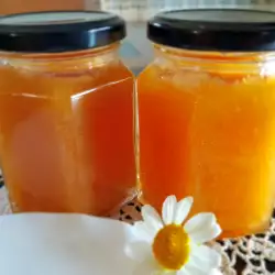 Сладкото от кайсии на баба