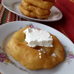 Мекици със сирене