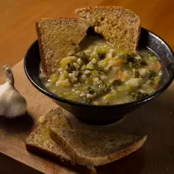 Телешка супа със зелен лук