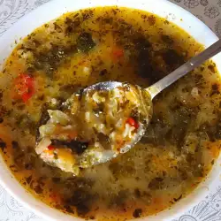 Бърза спаначена супа