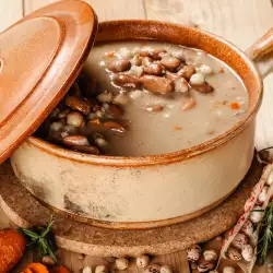 Зимна супа от фасул