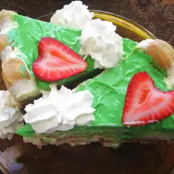 Бишкотена торта с ягоди и ментов сироп