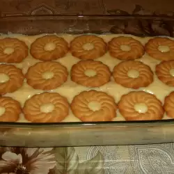 Бисквитена пудинг торта