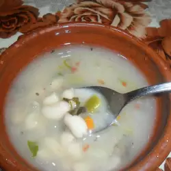 Зимна супа с боб
