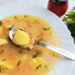 Бистра картофена супа
