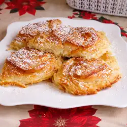 Бърза сладка баница с мляко и яйца