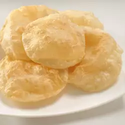 Индийски хляб-балон Бачура (Bhatura)