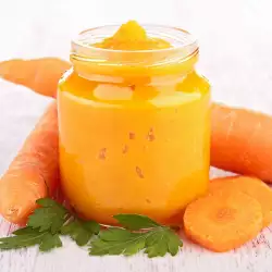 Пюре от моркови с лимон и кисело мляко
