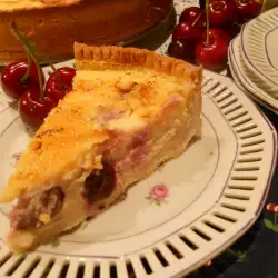 Пай с череши, извара и сметана